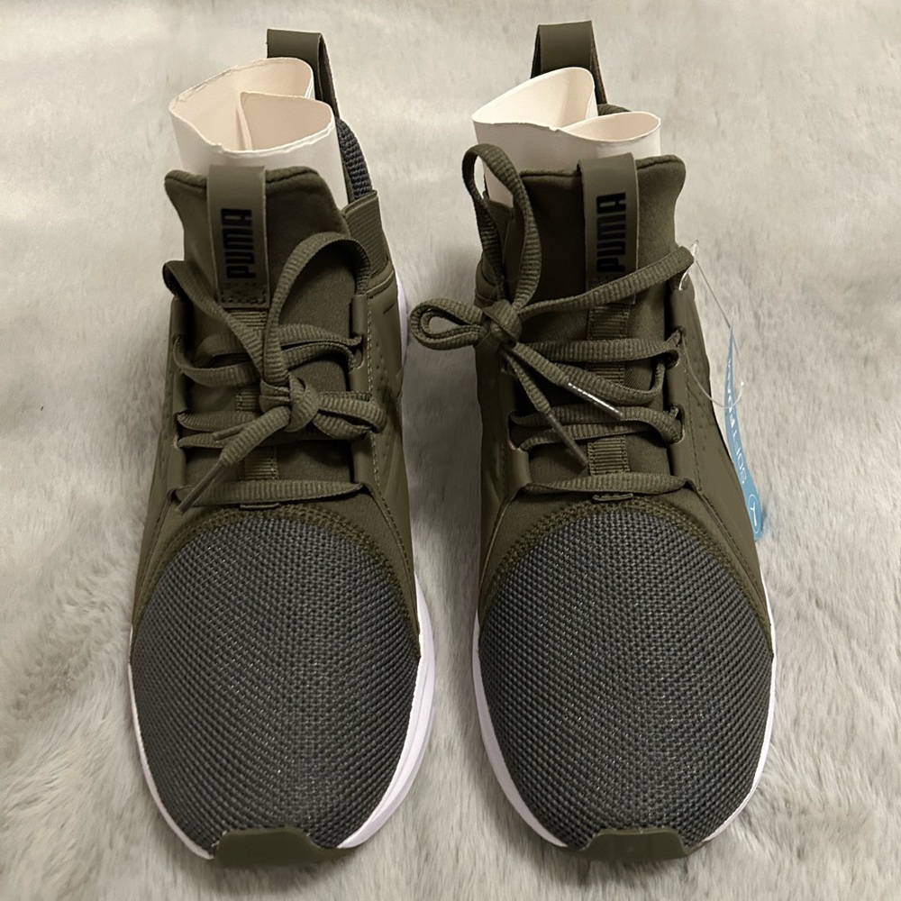 Puma men’s size 8 athletic shoes, brand new in box